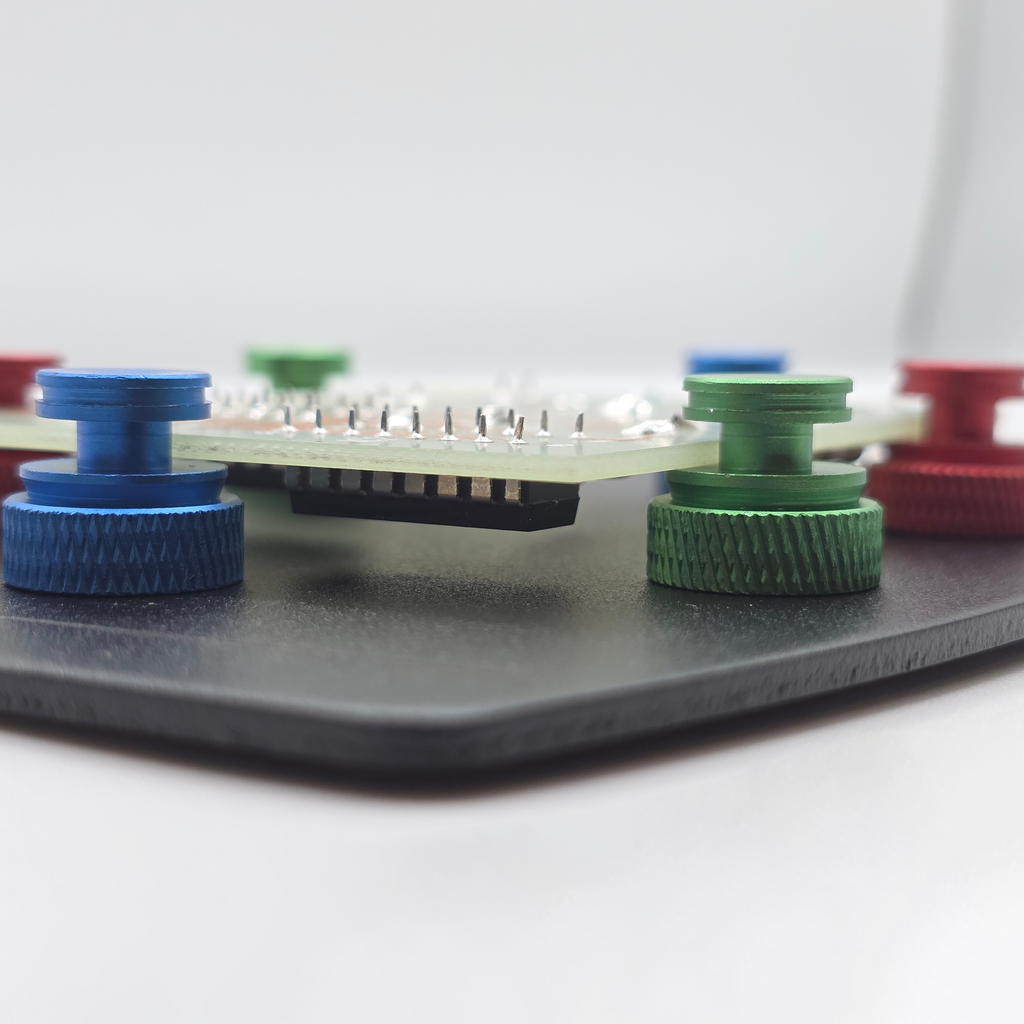 Magnetic Universal Small PCB Holder